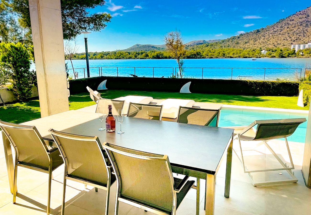 Villa in Alcudia - Chalet PAM - 1st line to sea