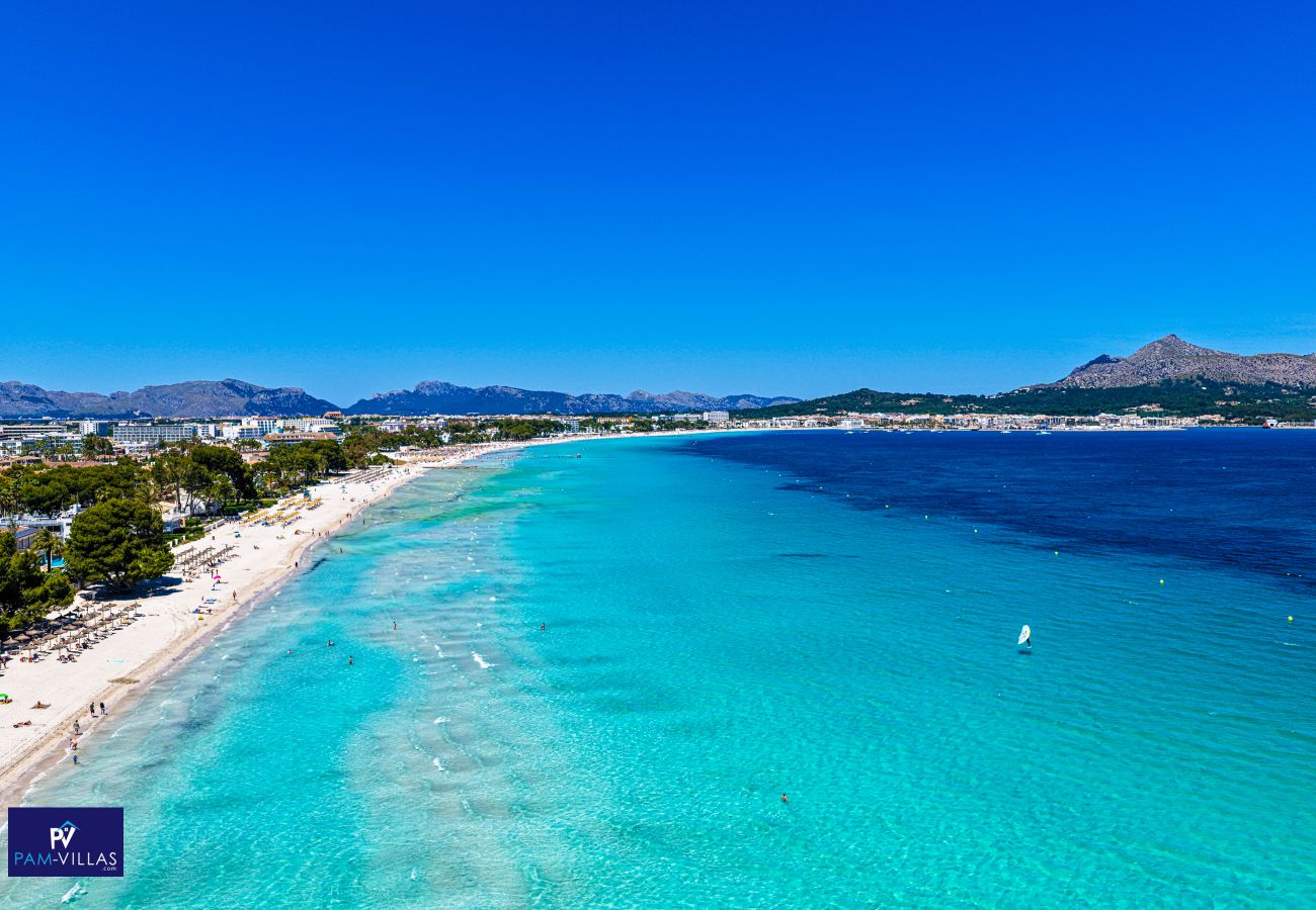 Villa in Alcudia - Chalet PAM - 1st line at sea - 200 to beach