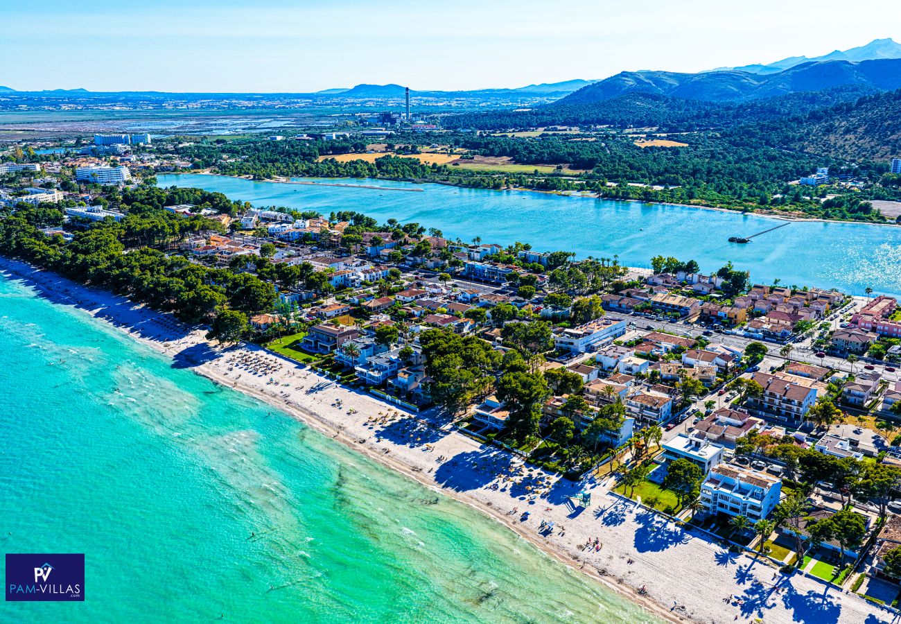 Villa in Alcudia - Chalet PAM - 1st line at sea - 200 to beach