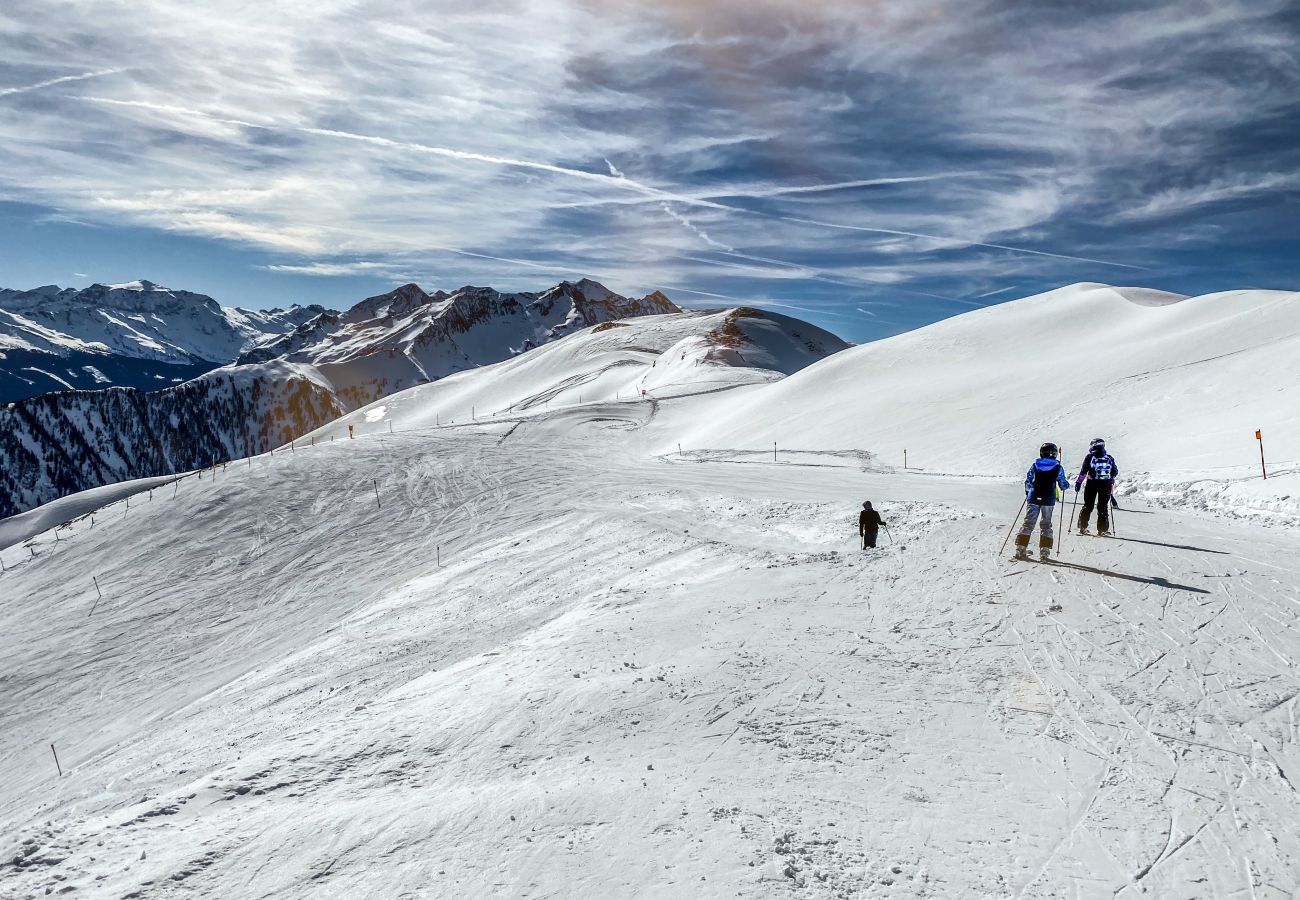 There is a large ski slope near the apartment, which is perfect for every beginner.