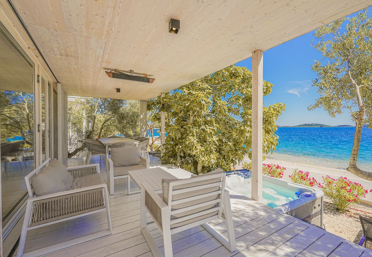 House in Drage - BUQEZ ECO RESORT - Villa 81 - direct by beach