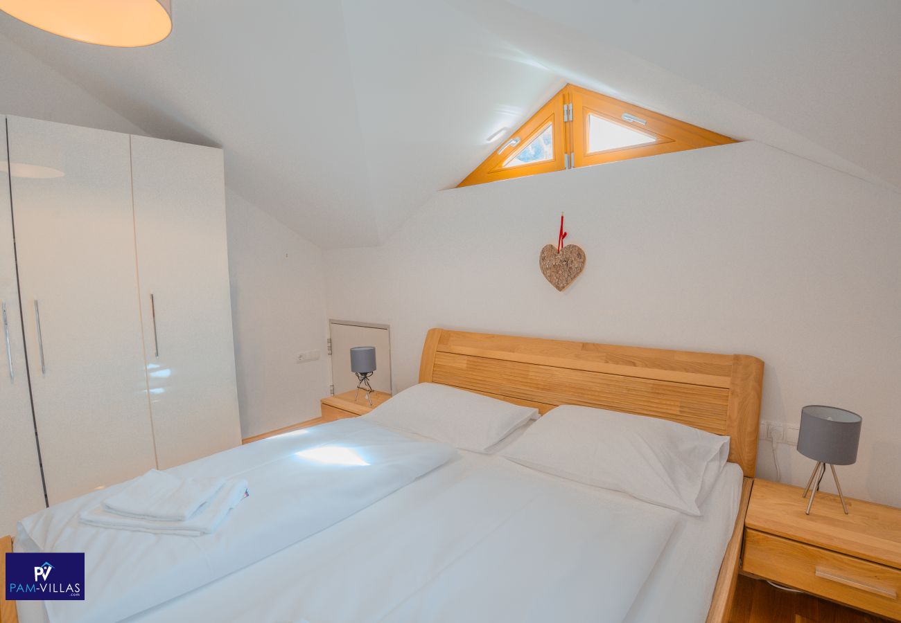Apartment in Rauris - Modern Mountain Penthouse - at the ski slope
