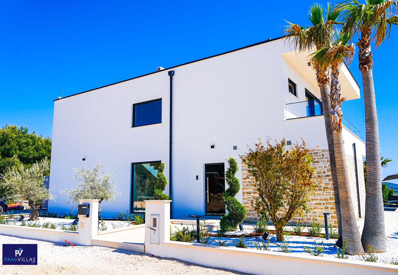 Villa in Primošten - Primosten Hills West - Branded Luxury Villa