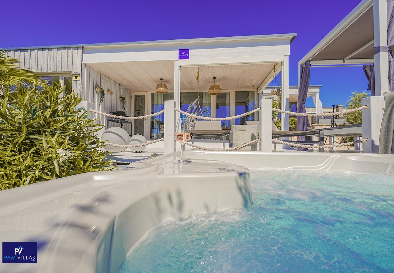 House in Drage - BUQEZ ECO RESORT - Villa 18 - Beachfront