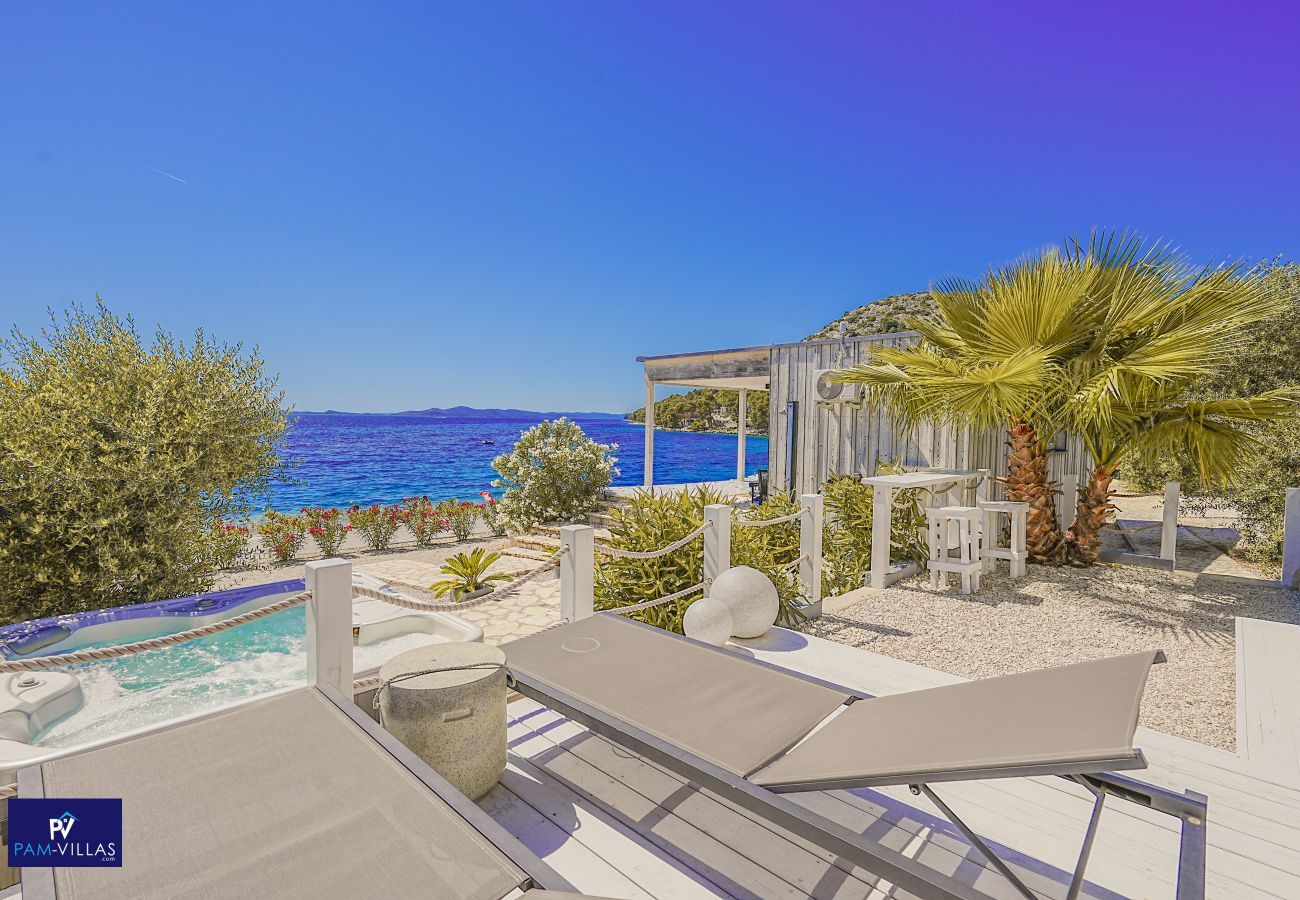House in Drage - BUQEZ ECO RESORT - Villa 18 - Beachfront