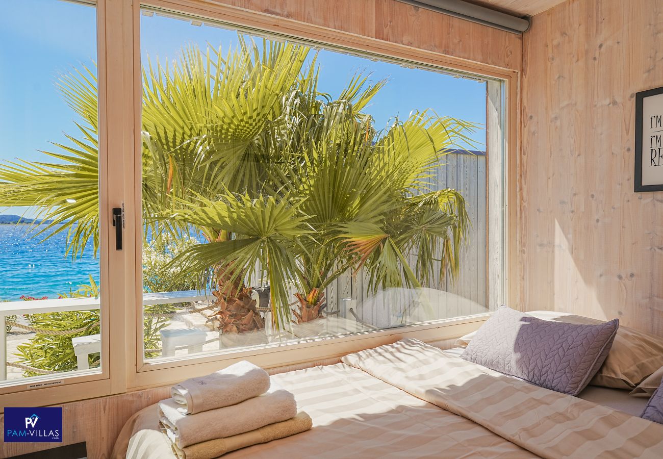 House in Drage - BUQEZ ECO RESORT - Villa 18 - Beachfront