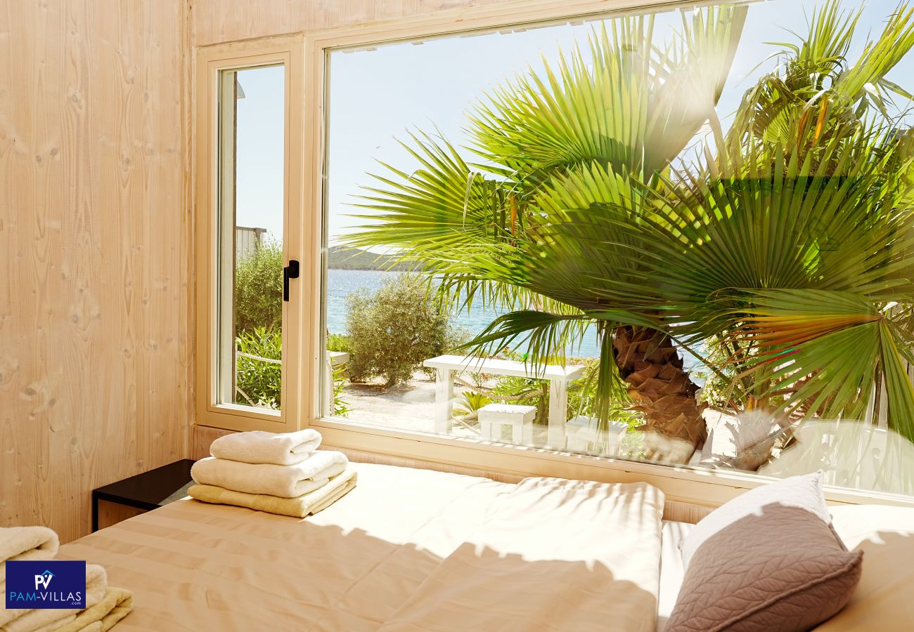House in Drage - BUQEZ ECO RESORT - Villa 18 - Beachfront