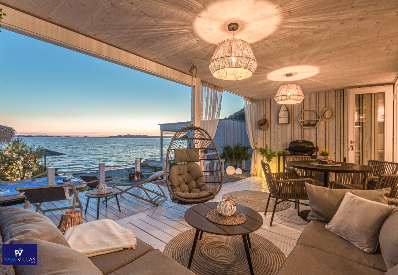 House in Drage - BUQEZ ECO RESORT - Villa 18 - Beachfront