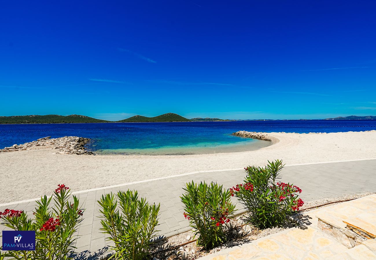 House in Drage - BUQEZ ECO RESORT - Villa 27 - directly by beach