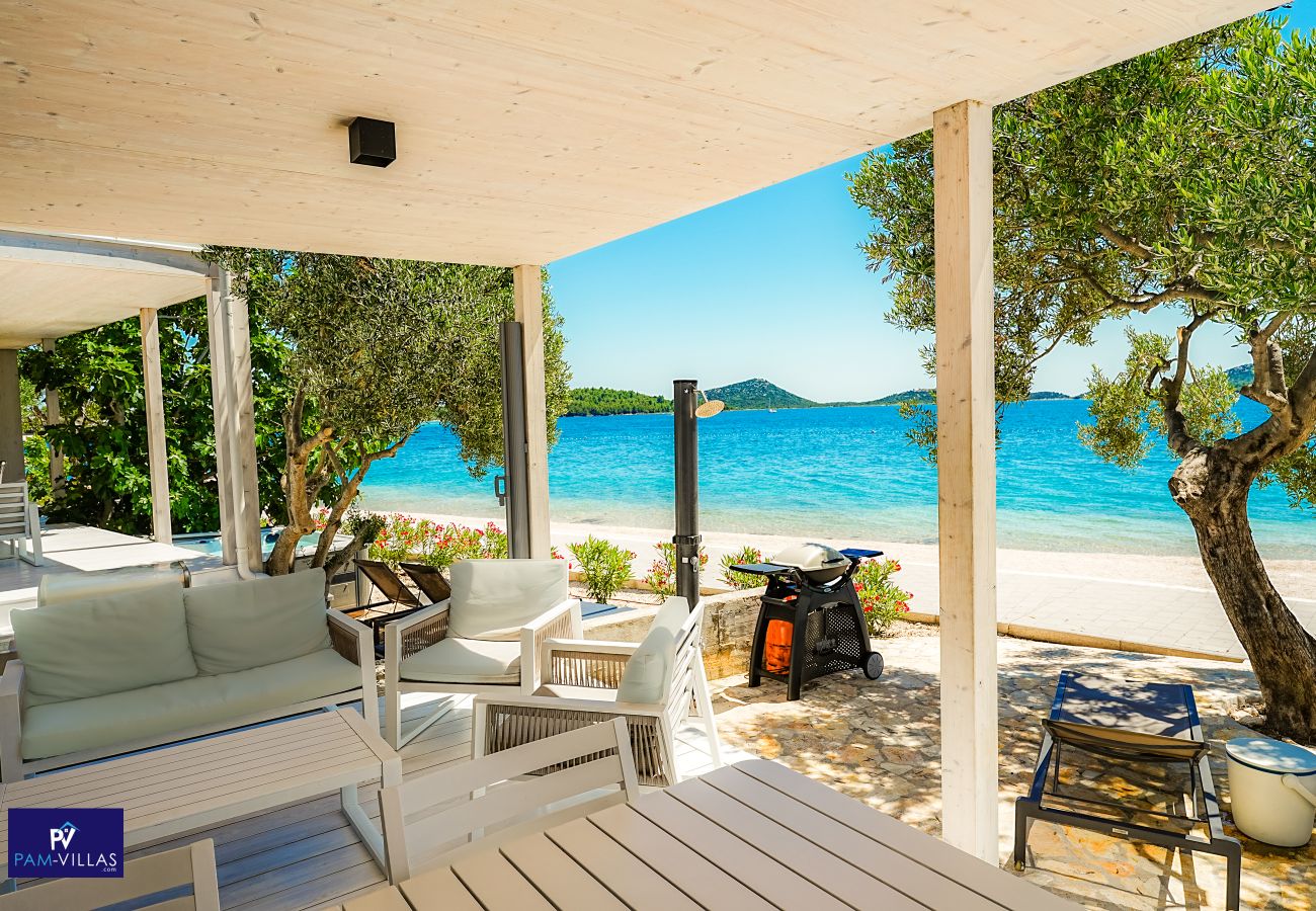 House in Drage - BUQEZ Beach Villas 81 & 28 – Side by side