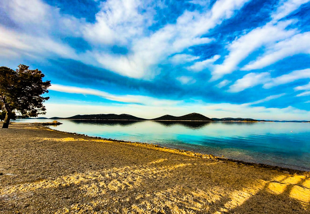 Bungalow/Linked villa in Drage - BUQEZ ECO RESORT - Villa 3 - by the sea