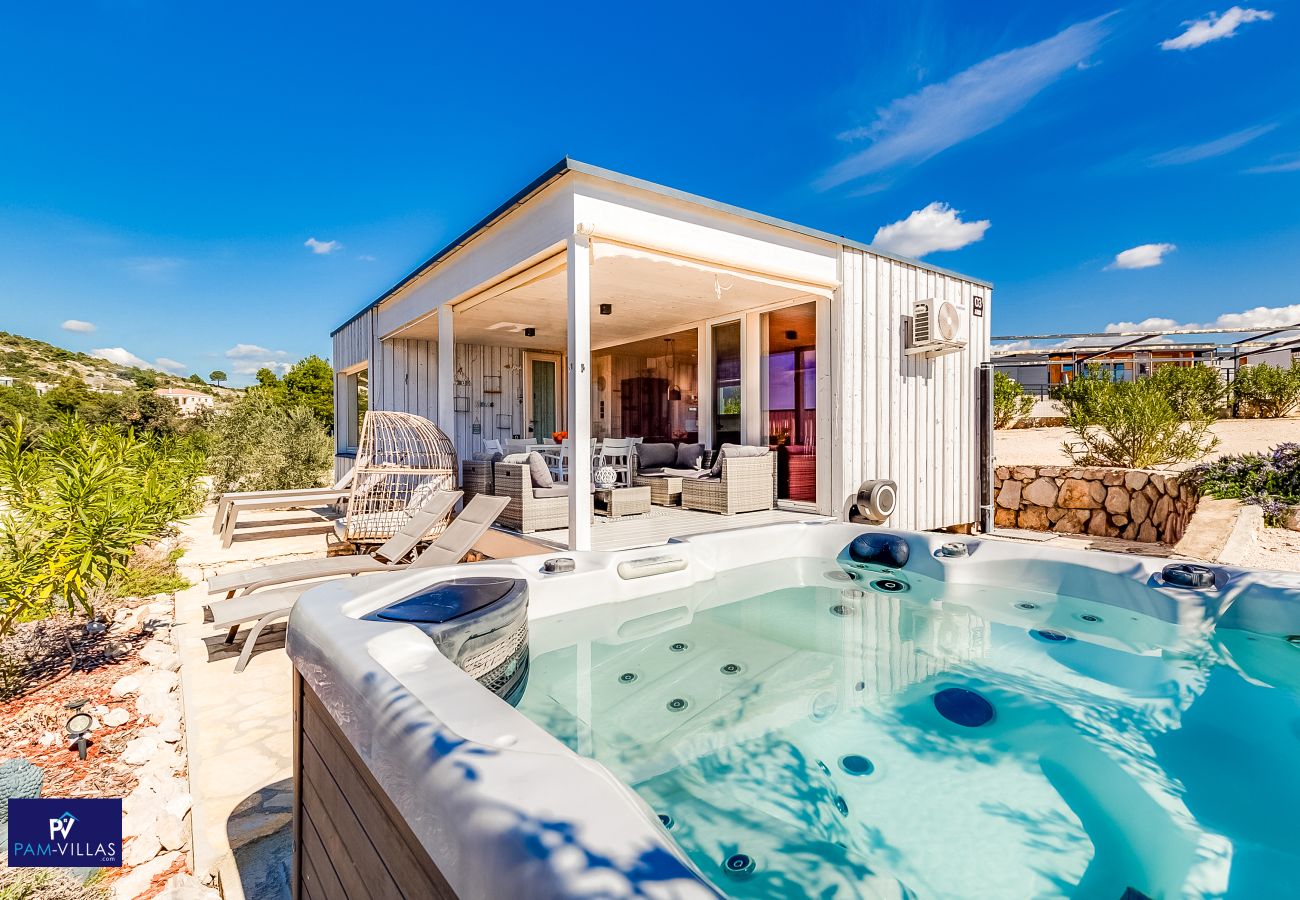 Bungalow/Linked villa in Drage - BUQEZ ECO RESORT - Villa 3 - by the sea