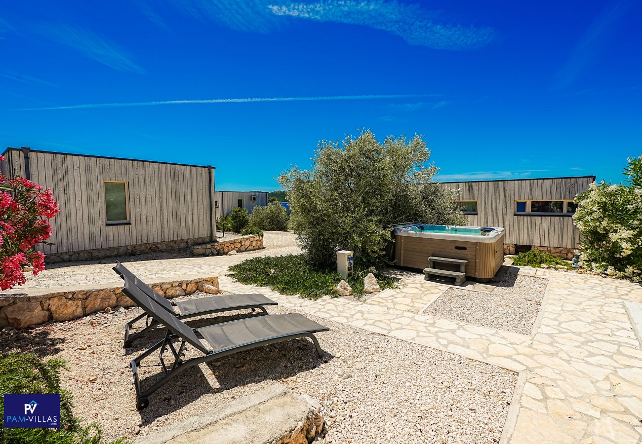 Bungalow/Linked villa in Drage - BUQEZ ECO RESORT - Villa 3 - by the sea