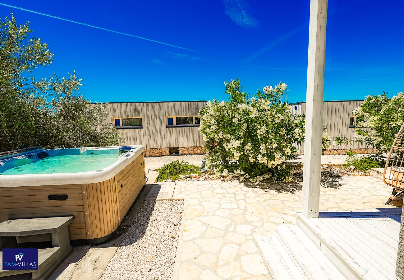 Bungalow/Linked villa in Drage - BUQEZ ECO RESORT - Villa 3 - by the sea