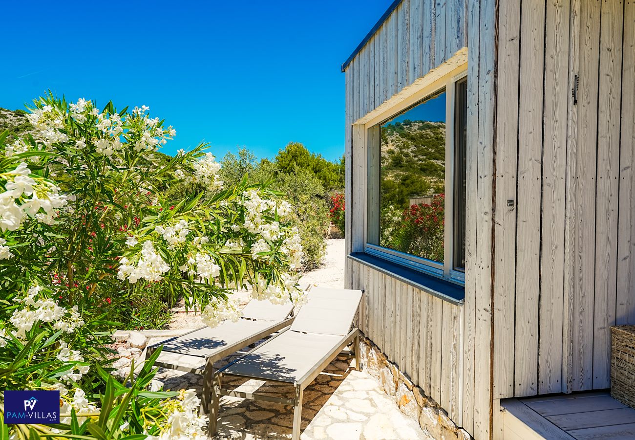 Bungalow/Linked villa in Drage - BUQEZ ECO RESORT - Villa 3 - by the sea