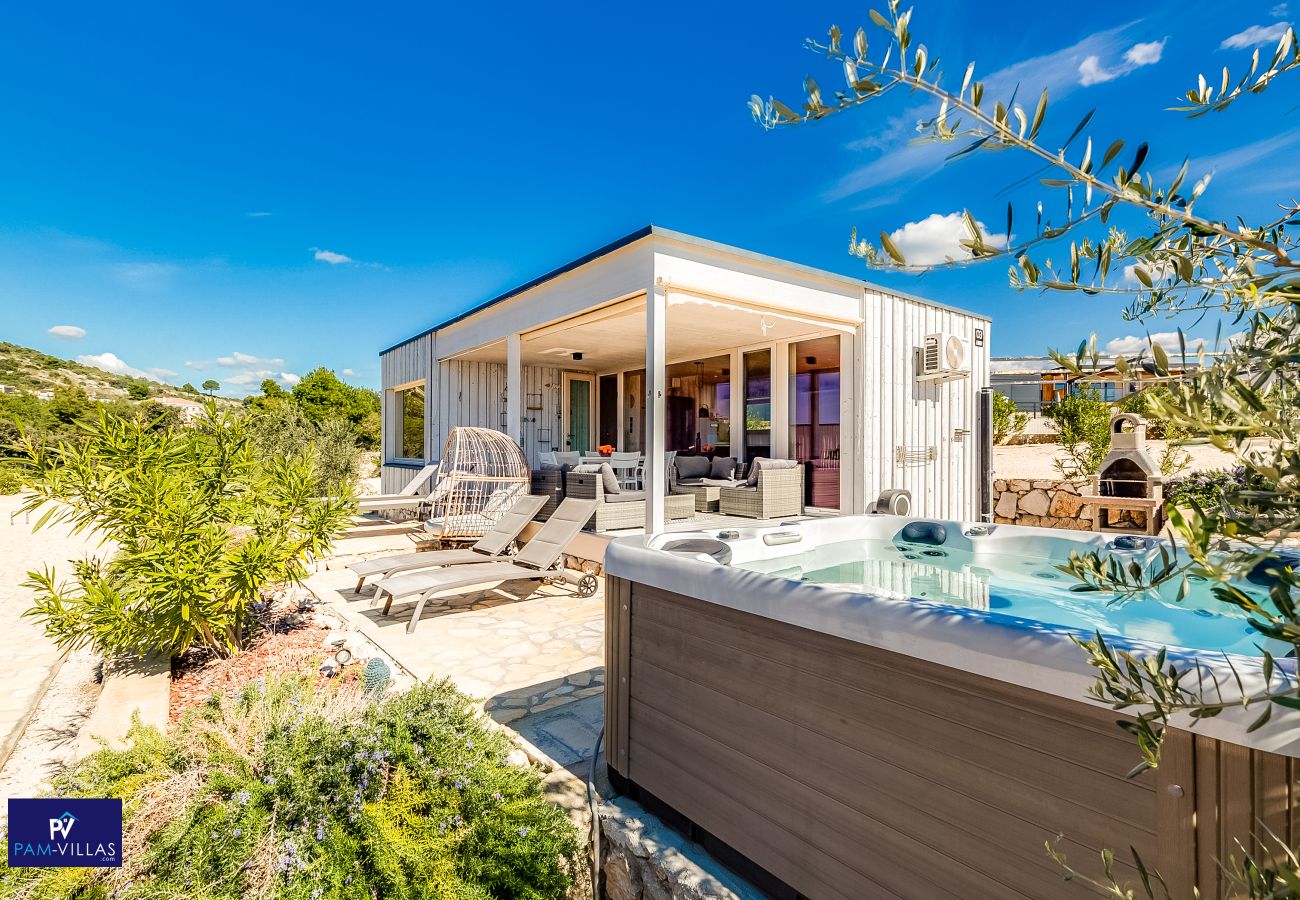 Bungalow/Linked villa in Drage - BUQEZ ECO RESORT - Villa 3 - by the sea