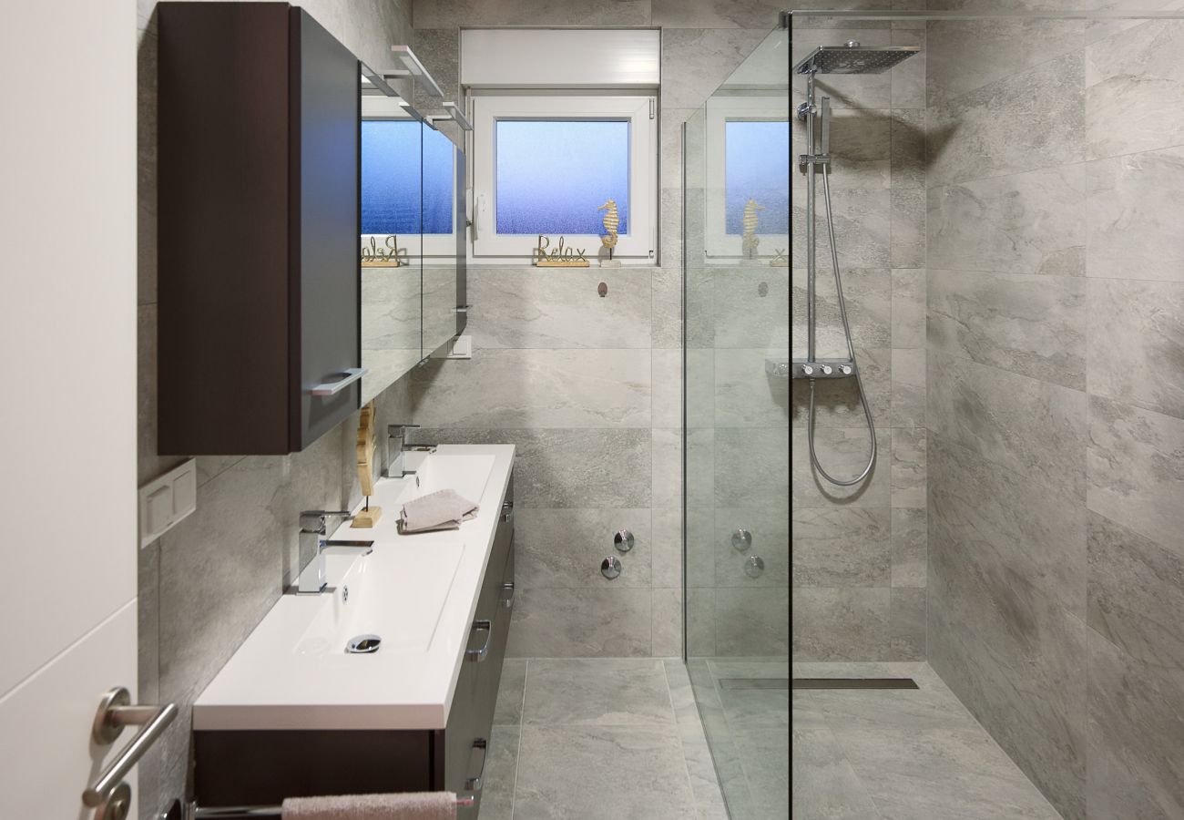 Villa in Šibenik - Villa Ocean Breeze