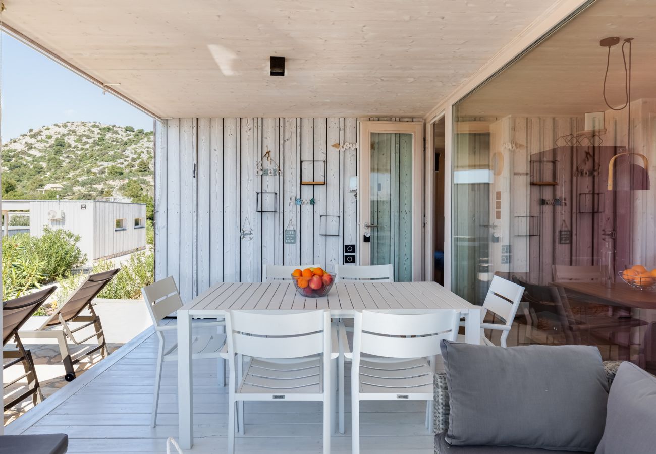 Bungalow/ verbunden mit der Villa in Drage - BUQEZ ECO RESORT - Villa 3 - Direkt am Meer