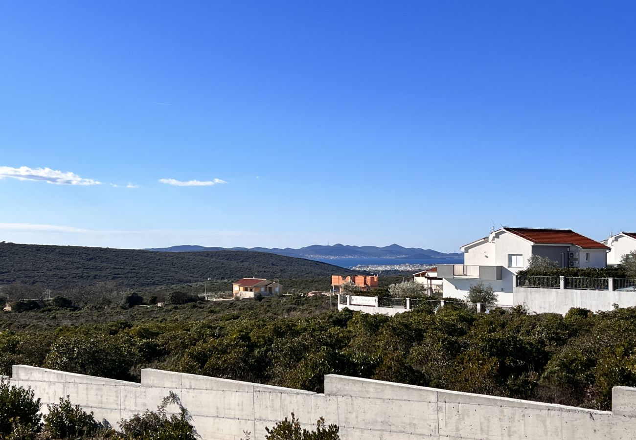 Grundstück in Debeljak - Grundstück Sukosan mit Bauprojekt