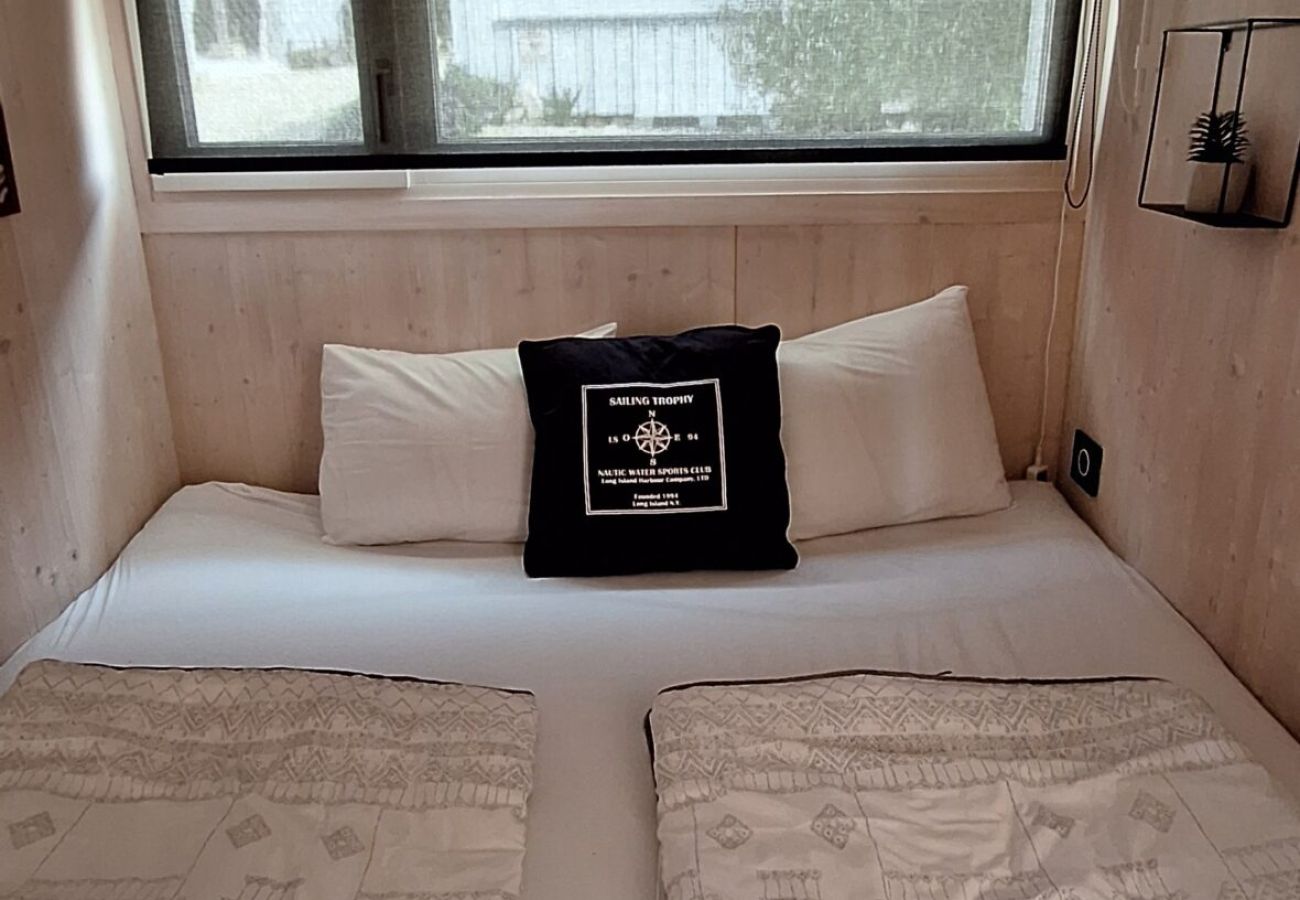 Bungalow/ verbunden mit der Villa in Drage - Buqez Eco Resort - Villa 26 - Erste Meereslinie