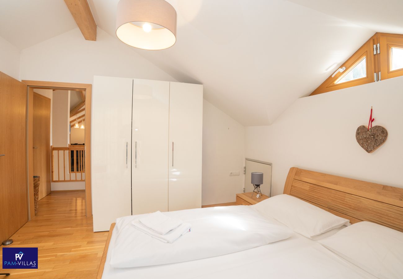 Ferienwohnung in Rauris - Modern Mountain Penthouse - an der Skipiste