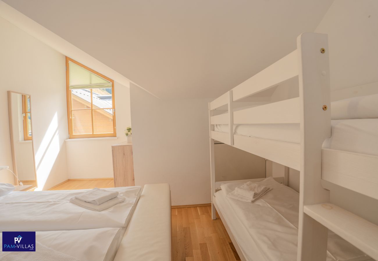 Ferienwohnung in Rauris - Modern Mountain Penthouse - an der Skipiste