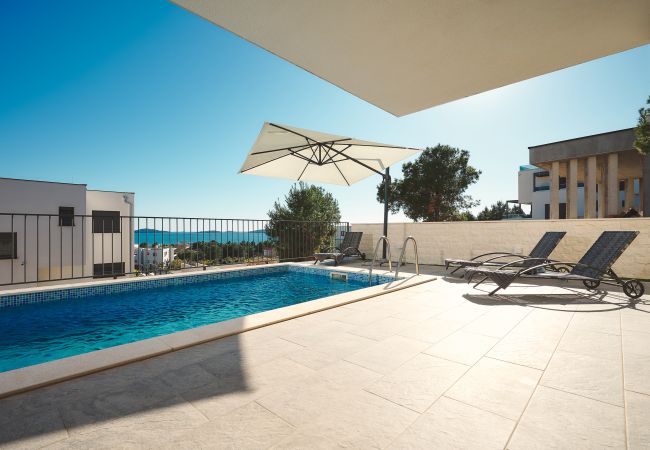 Villa in Šibenik - Villa Ocean Breeze - Meerblick - zwei Küchen Villa in Šibenik - Villa Ocean Breeze - Meerblick - zwei Küchen
