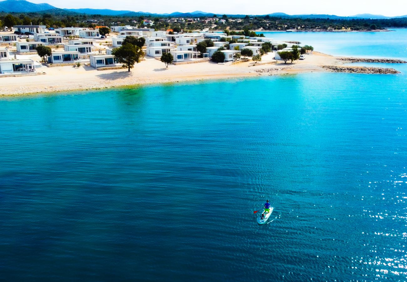 Villa in Drage - BUQEZ ECO RESORT - Villa 37 - Direkt am Meer